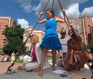 Anna Khilkevich feet photo thumbnail