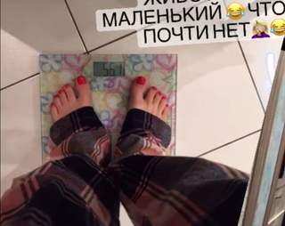 Anna Khilkevich feet photo thumbnail