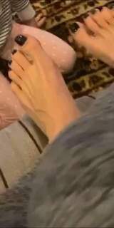 Anna Khilkevich feet photo thumbnail