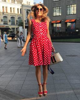 Anna Khilkevich feet photo thumbnail