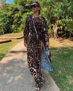 Anna Khilkevich feet photo thumbnail