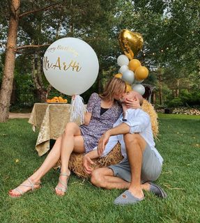 Anna Khilkevich feet photo thumbnail