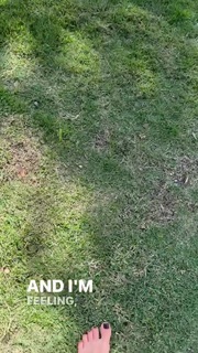 Anna Khilkevich feet photo thumbnail