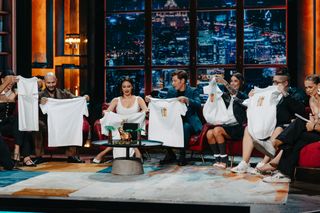 Anna Khilkevich feet photo thumbnail