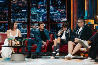 Anna Khilkevich feet photo thumbnail