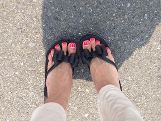 Anna Konno feet photo 16