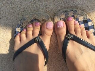 Anna Konno feet photo 5