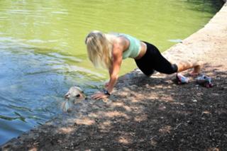 Anna Kooiman feet photo thumbnail