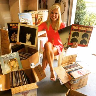 Anna Kooiman feet photo thumbnail