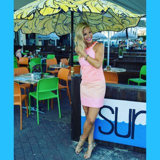 Anna Kooiman feet photo thumbnail