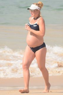 Anna Kooiman feet photo thumbnail