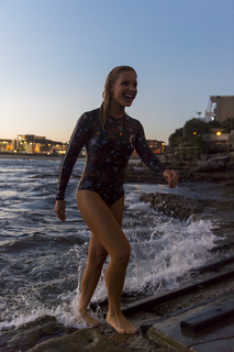 Anna Kooiman feet photo thumbnail