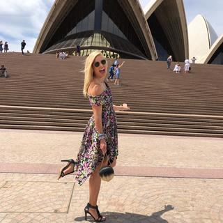 Anna Kooiman feet photo thumbnail