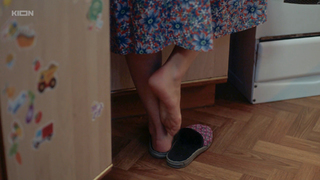 Anna Kotova feet photo 3