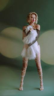 Anna Kotova feet photo 8