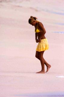 Anna Kournikova feet photo thumbnail
