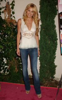 Anna Kournikova feet photo thumbnail