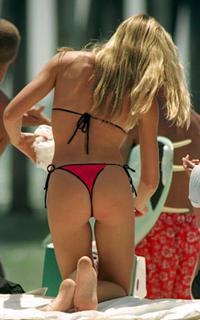 Anna Kournikova feet photo thumbnail