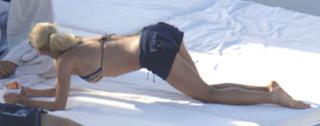 Anna Kournikova feet photo thumbnail