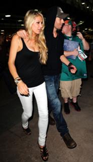 Anna Kournikova feet photo thumbnail