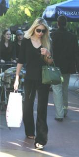 Anna Kournikova feet photo thumbnail