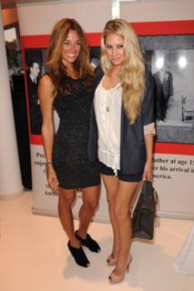 Anna Kournikova feet photo thumbnail