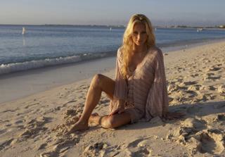 Anna Kournikova feet photo thumbnail
