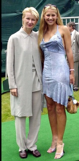Anna Kournikova feet photo thumbnail