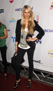 Anna Kournikova feet photo thumbnail