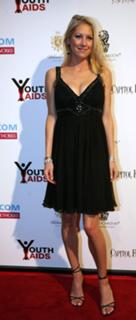 Anna Kournikova feet photo thumbnail