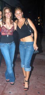 Anna Kournikova feet photo thumbnail