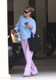 Anna Kournikova feet photo thumbnail