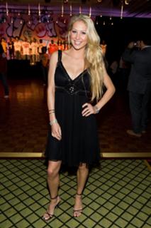 Anna Kournikova feet photo thumbnail