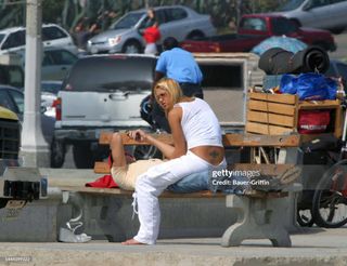 Anna Kournikova feet photo 1