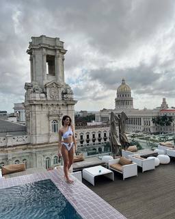 Anna Lazarevic feet photo thumbnail