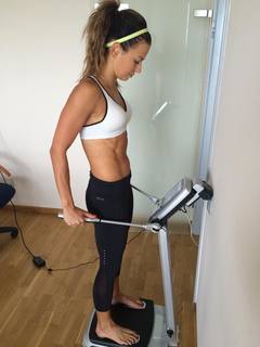 Anna Lewandowska feet photo thumbnail