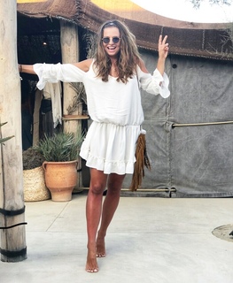 Anna Lewandowska feet photo thumbnail