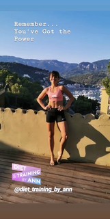 Anna Lewandowska feet photo thumbnail