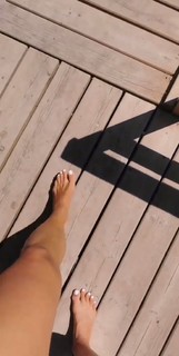 Anna Lewandowska feet photo thumbnail