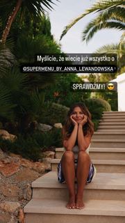 Anna Lewandowska feet photo thumbnail
