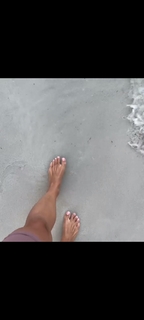 Anna Lewandowska feet photo thumbnail