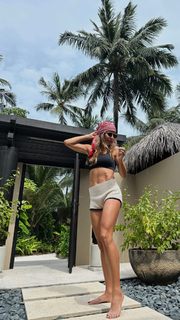 Anna Lewandowska feet photo thumbnail
