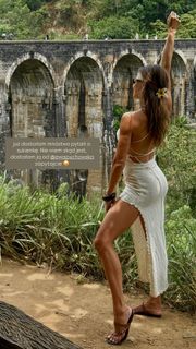 Anna Lewandowska feet photo thumbnail