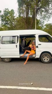 Anna Lewandowska feet photo thumbnail