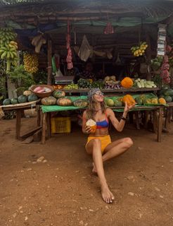 Anna Lewandowska feet photo thumbnail