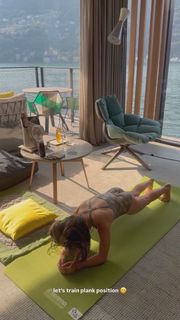 Anna Lewandowska feet photo 1