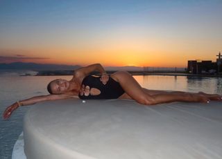 Anna Lewandowska feet photo 14