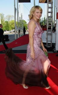 Anna Loos feet photo 3