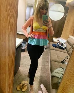 Anna Lore feet photo 15