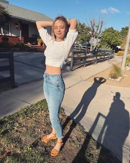 Anna Lore feet photo 10